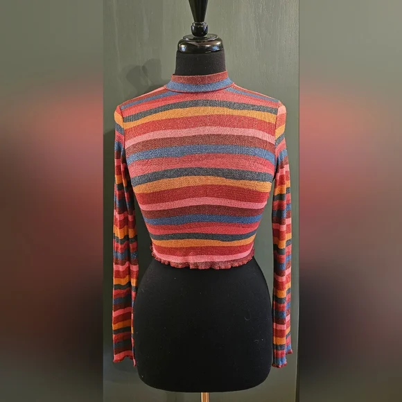 Farm Rio Crop Top - Picture 1 of 7